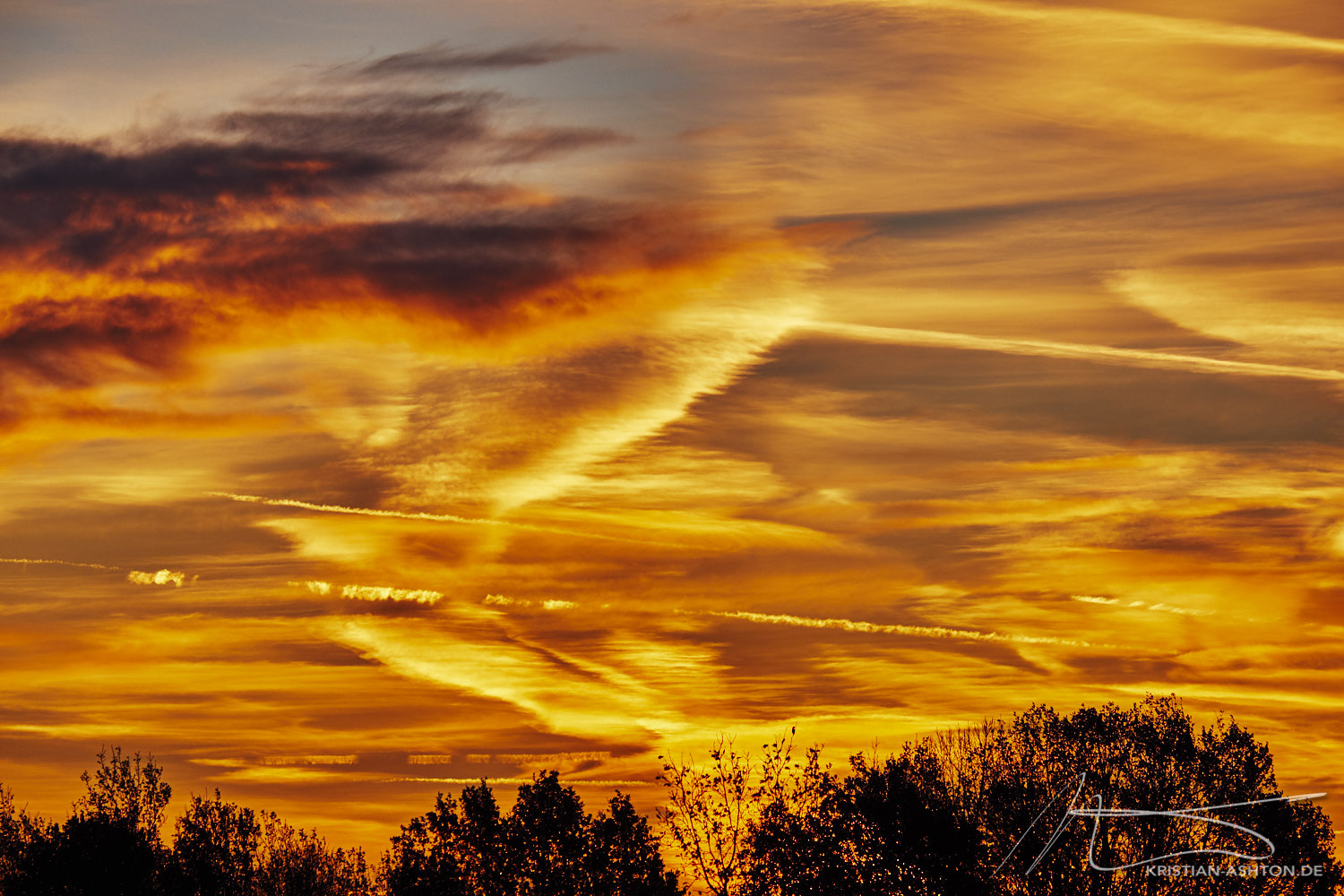 Break of dawn over Stuttgart-Sillenbuch